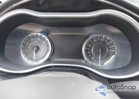 2015 Chrysler 200 C z USA, uszkodzony, nr VIN 1C3CCCCG6FN519911